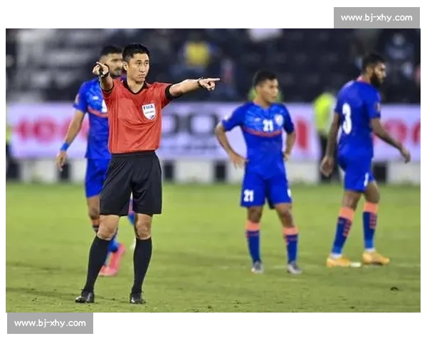 马宁世俱杯晒照执法引热议 硬刚弗拉门戈教练组成焦点